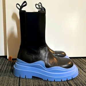 BOTTEGA VENETA Tire Chelsea boots - blue